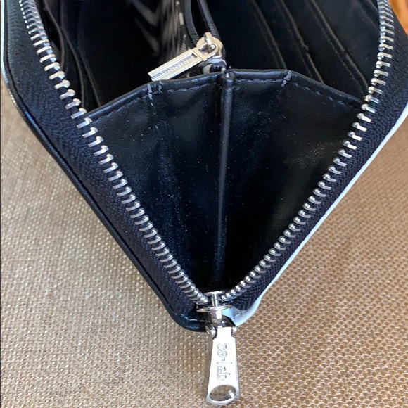 Co-Lab %100 Genuine Leather Women’s Wallet - Picture 6 of 8